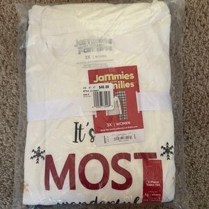 Jammies For Families White and Red 2-Piece Sleep Set NWT